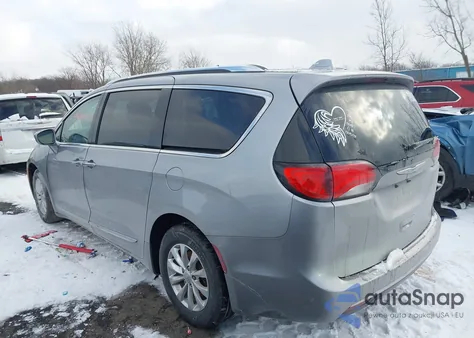 2018 Chrysler Pacifica Touring L из США, поврежденный, VIN 2C4RC1BG7JR192958